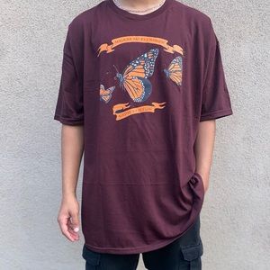 Butterfly ‘Nadie es ilegal’ Spectratees T-shirt